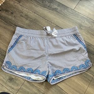 Vineyard vines shorts